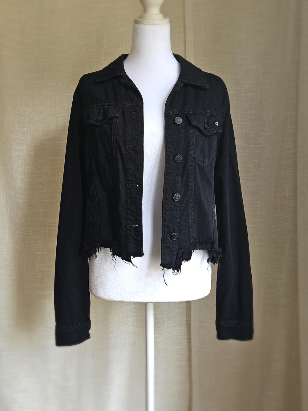HIDDEN JEANS Black Raw Hem Cropped Denim Jacket Size S Frayed Edge Stretch - Picture 2 of 14